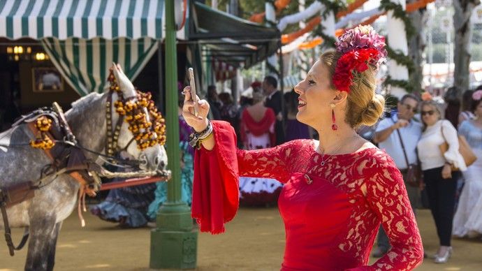 Ceļojuma dienasgrāmata. 8.diena. Svinam Feria de Abril Seviljā. Plaza de España.